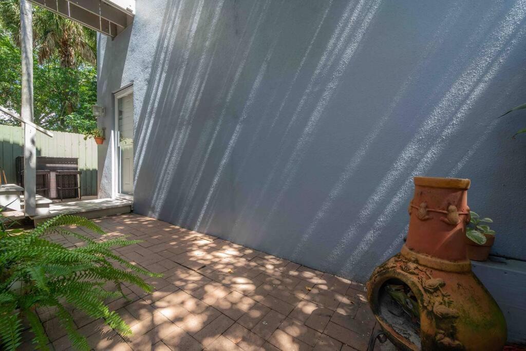 Nawlins Vibe With Rooftop Verandah Near Riverwalk And Downtown Tampa Exterior photo
